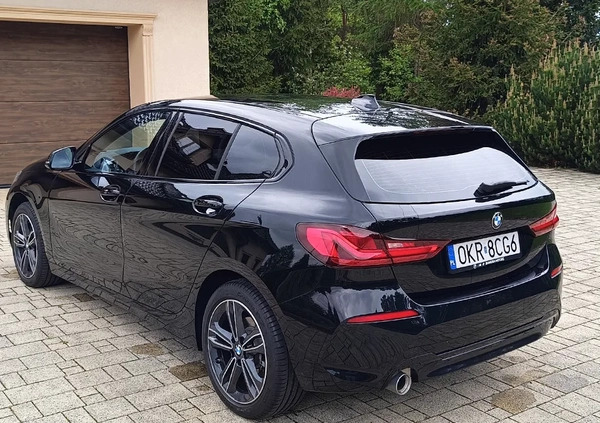 BMW Seria 1 cena 122000 przebieg: 14000, rok produkcji 2021 z Krapkowice małe 191